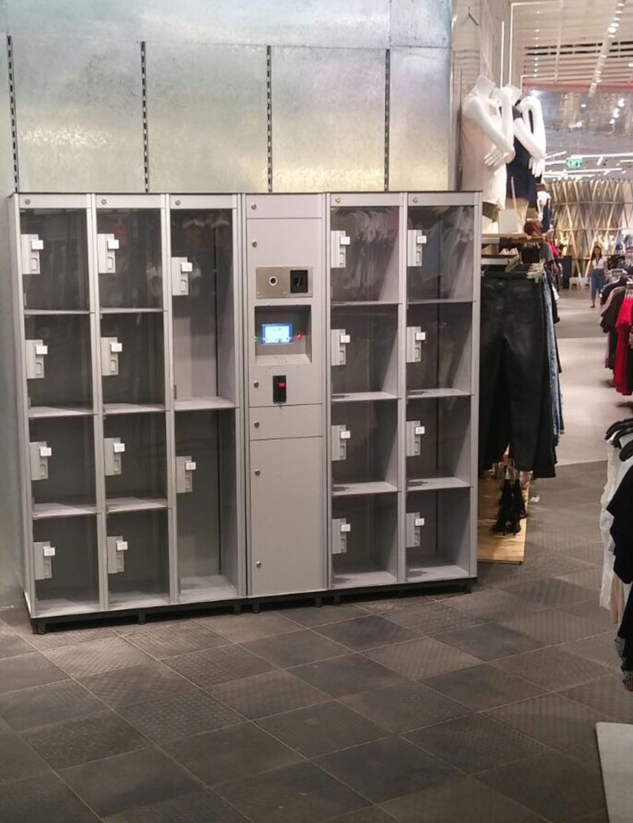 Casiers avec des portes transparentes Casiers avec des portes transparentes