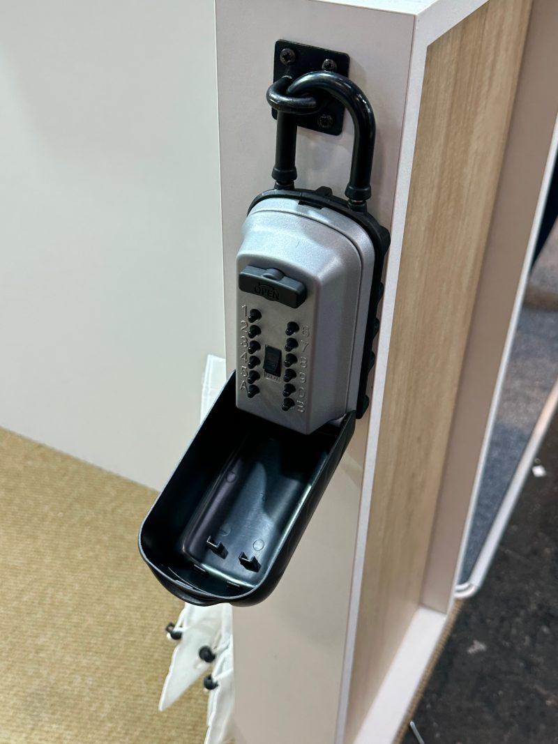 Boite à clé accroché