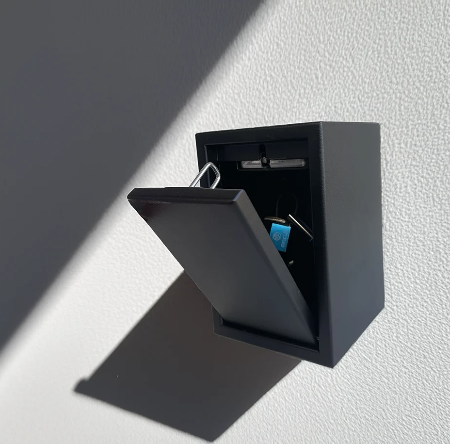 OneKey-control-sur-mur-2 – copie